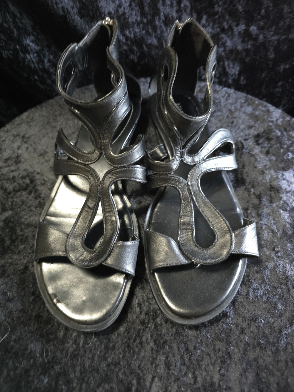 Nine West Black Cutout Leather Sandals